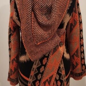 Rachel Roy Geometric Patterned Sweater - Black and Red